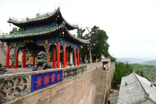 黄河岸边的久久护佑——白云山