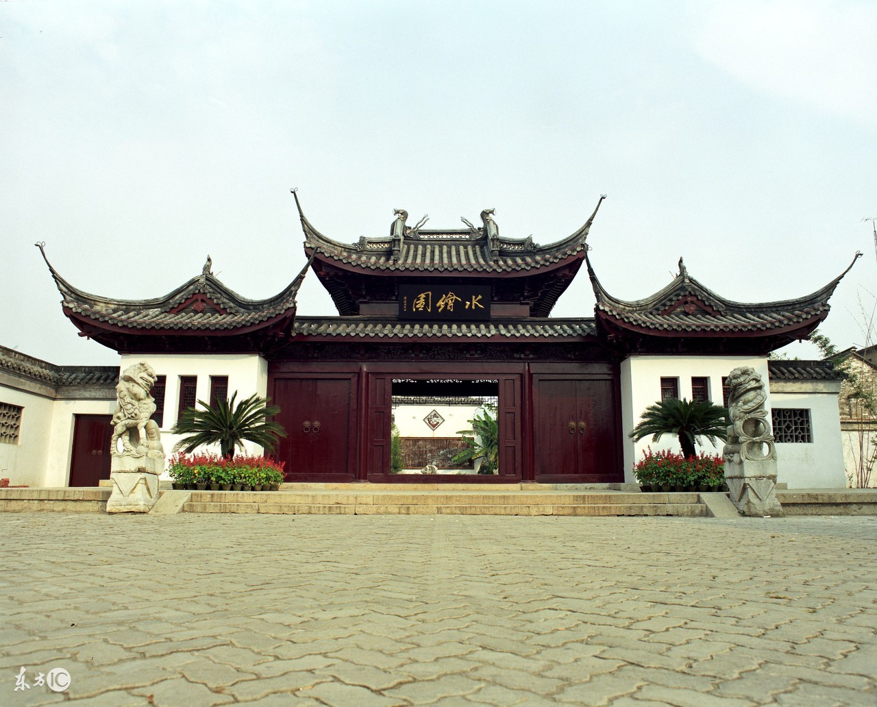 明朝是一个伟大的朝代吗,为什么史书都在黑明朝?