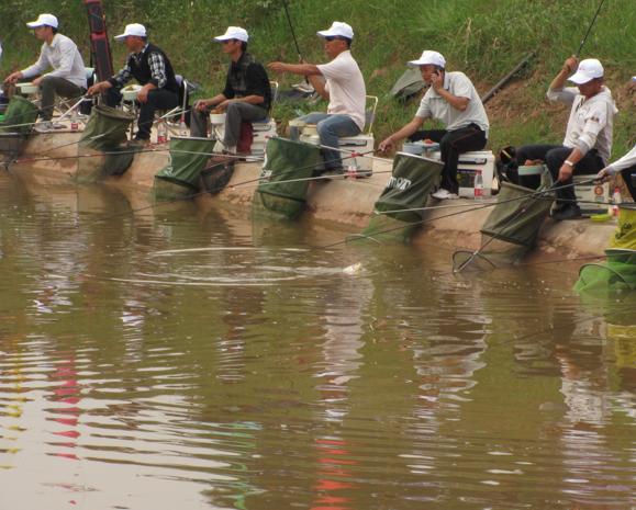 冬季钓鱼选点技巧,冬天钓鱼时如何选择合适的钓点