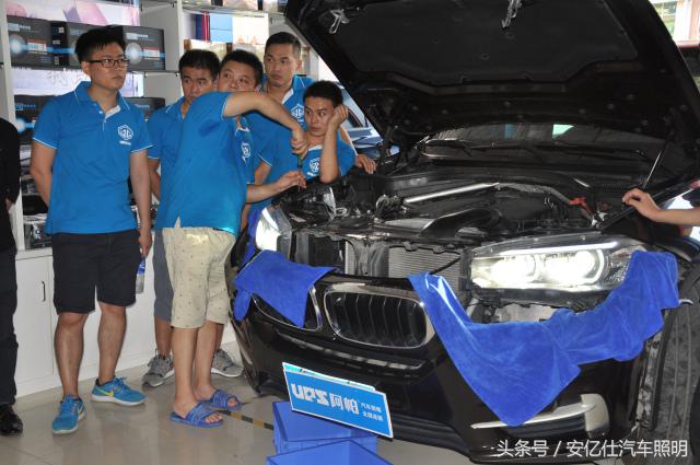 宝马x5用的什么透镜,宝马x5改四透镜大灯