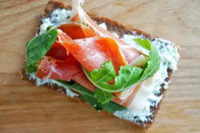 有没有比较好的减肥菜谱app,减肥食谱一日三餐七天菜谱表