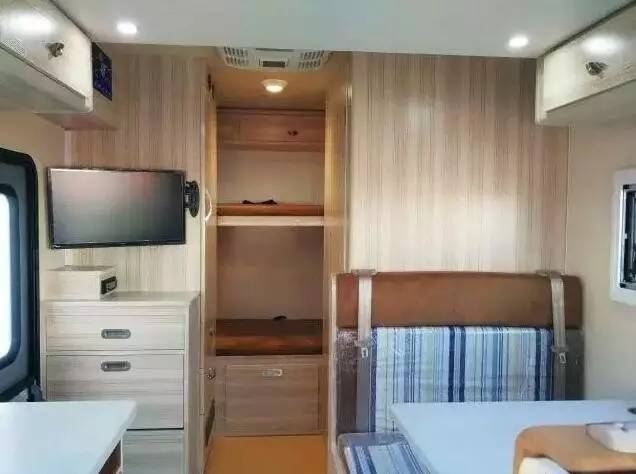 皮卡房车大全20-30万的c型房车,房车推荐b型50万豪华房车