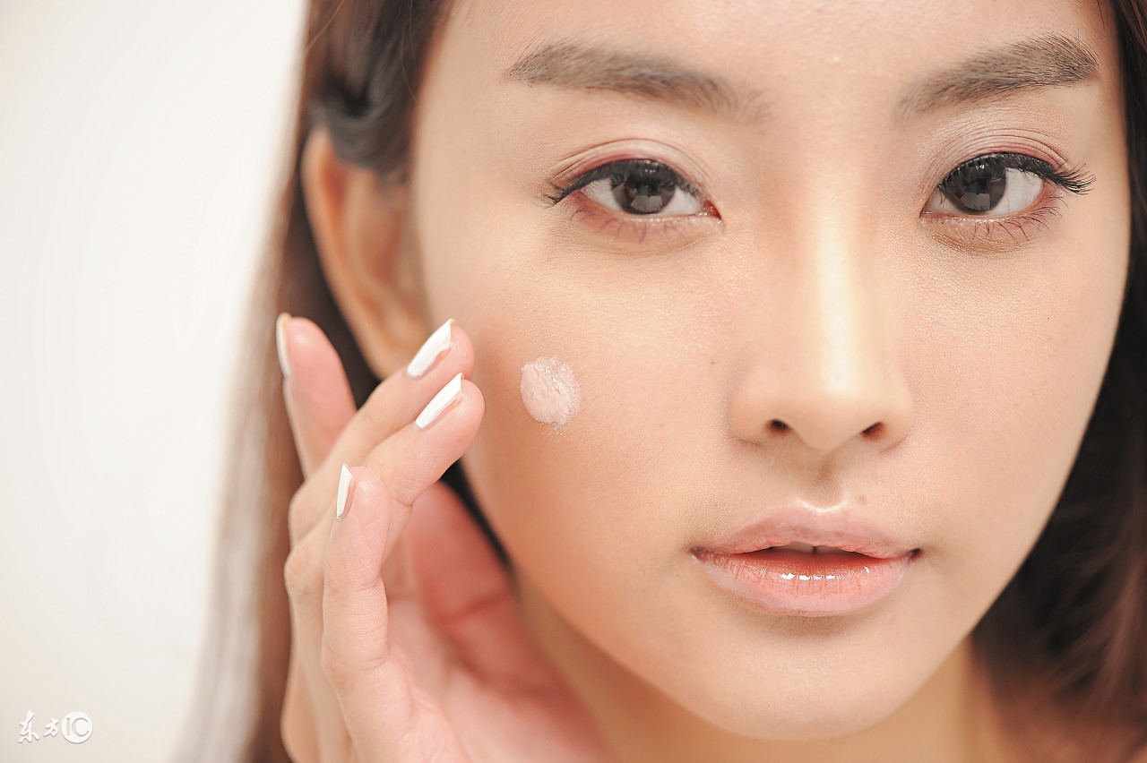 妆前乳要涂哪些部位才好用呢,妆前乳最重要的成分