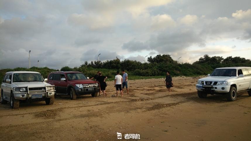 帕杰罗陆巡霸道有什么差别,越野三菱山猫帕杰罗