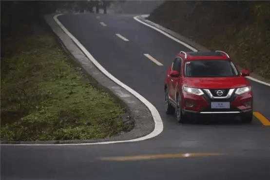 全新rav4荣放势不可挡惊艳登场,全新rav4荣放买哪款最划算