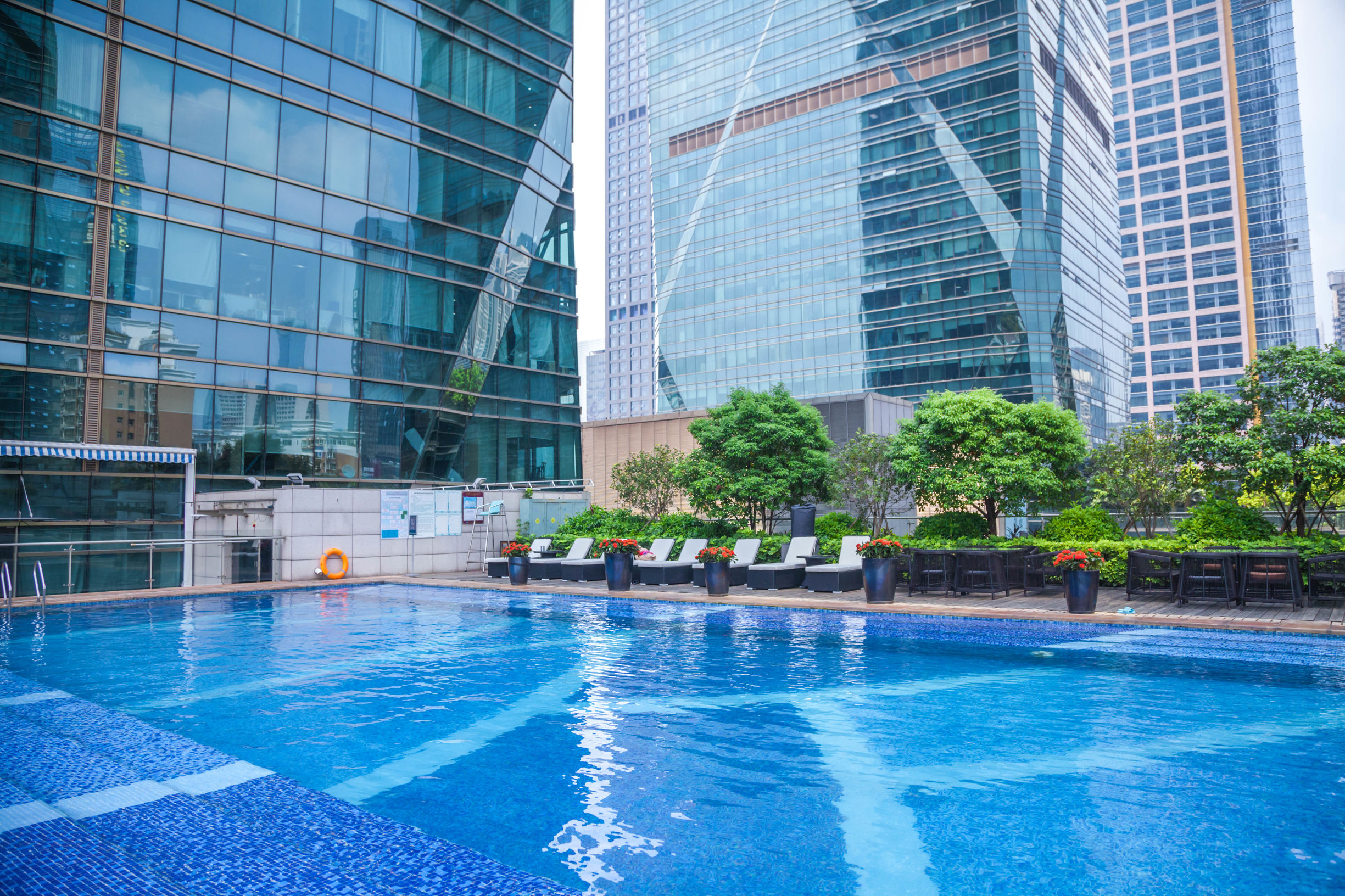 住好点！深圳皇庭33层遁入云端，24h轻旅行停不下来的“V”