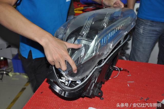 宝马x5用的什么透镜,宝马x5改四透镜大灯