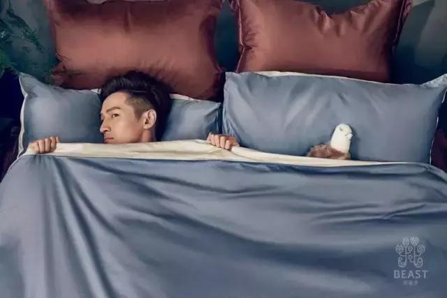 胡歌拍过的广告大片,胡歌最新代言广告图片