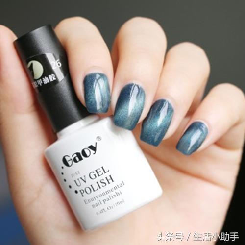 指甲油气质,2023指甲油流行色渐变色