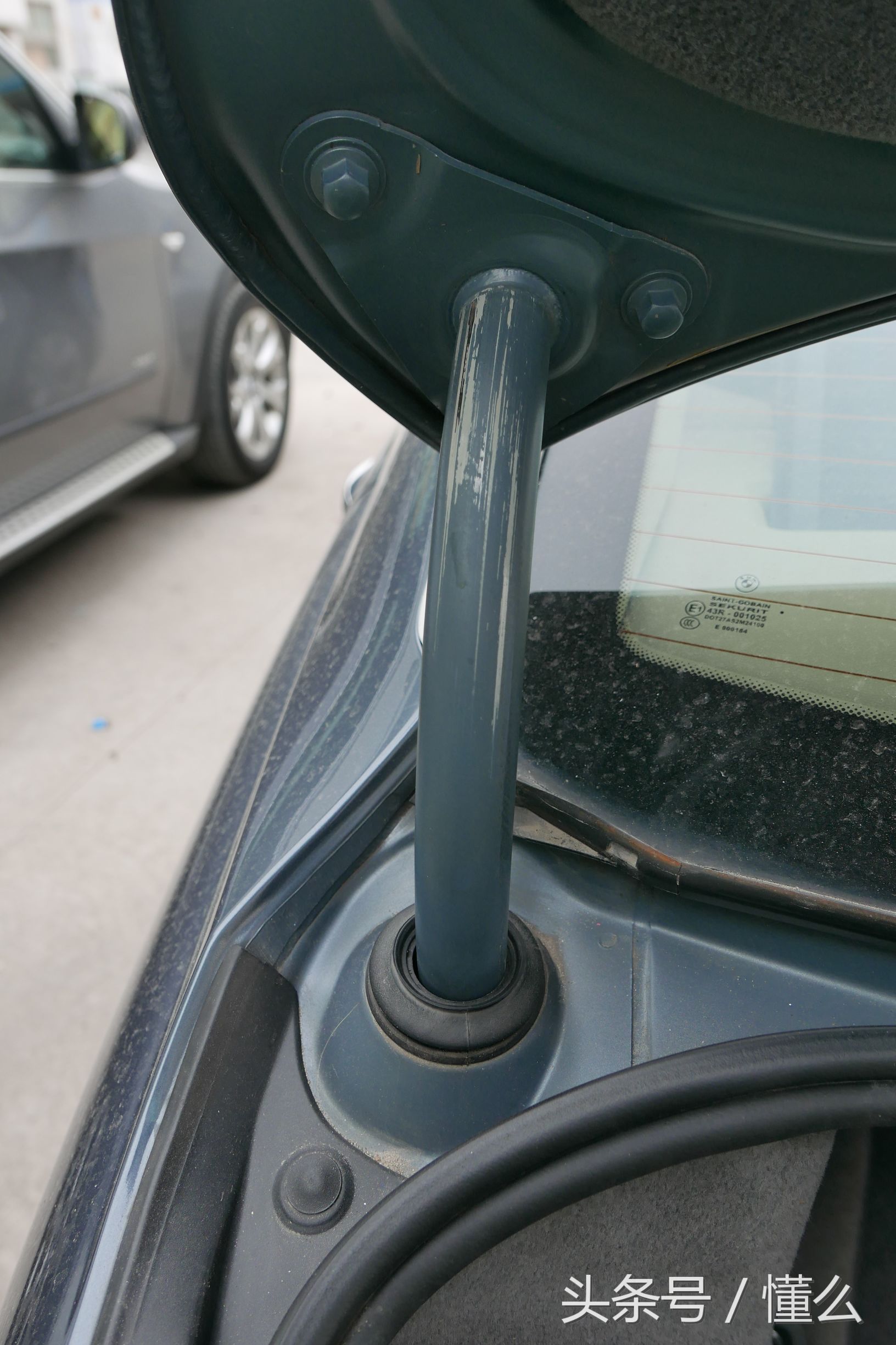 宝马7系m760深蓝色,宝马7系老款e66试驾