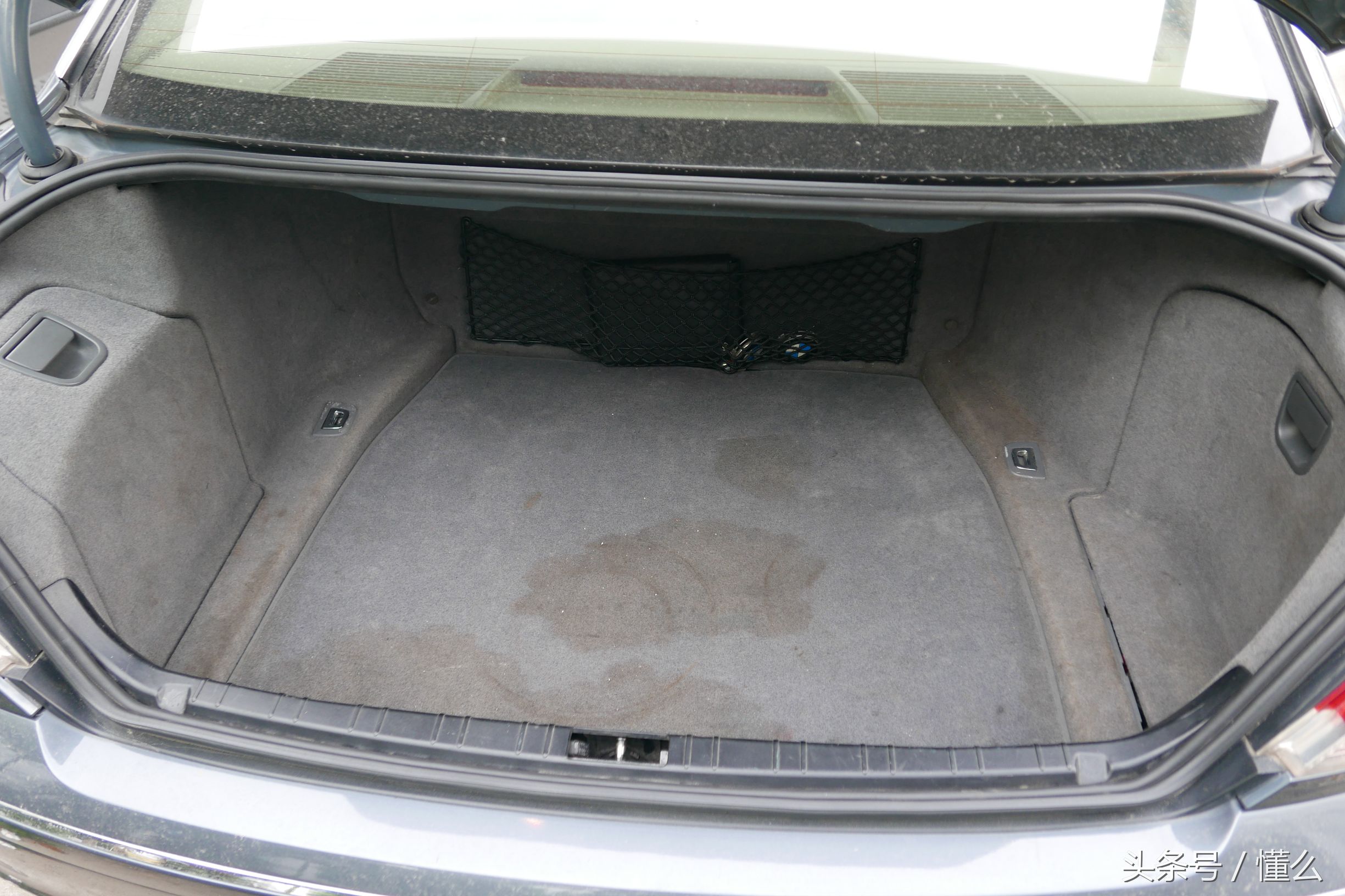 宝马7系m760深蓝色,宝马7系老款e66试驾