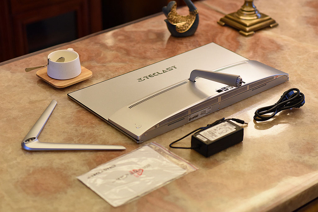 薄如刀锋，台电T24AIR一体机电脑为何敢以“空气”自居？