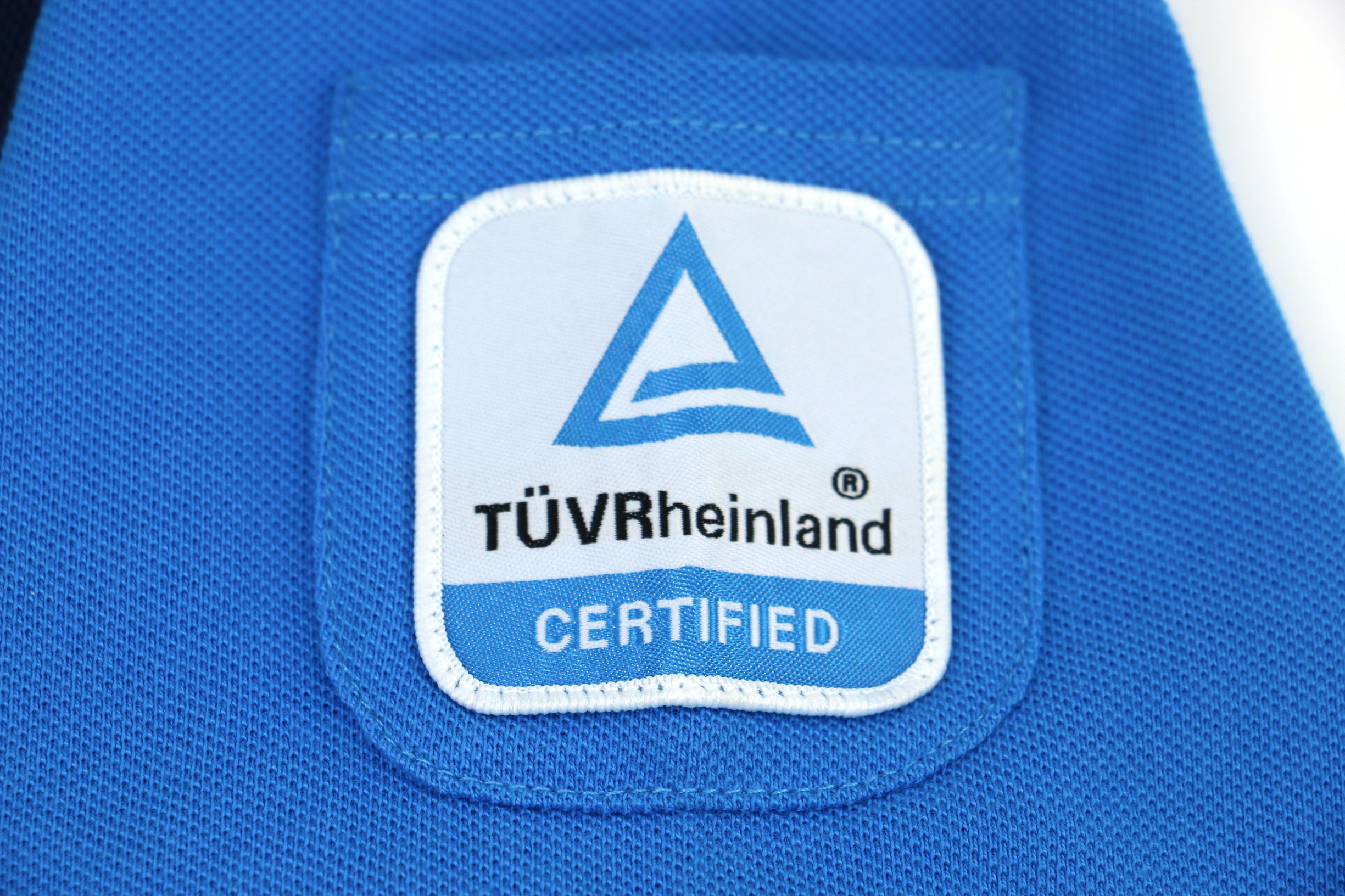 TUV定做polo衫多次选择选择奥玛尼服饰-品质保障