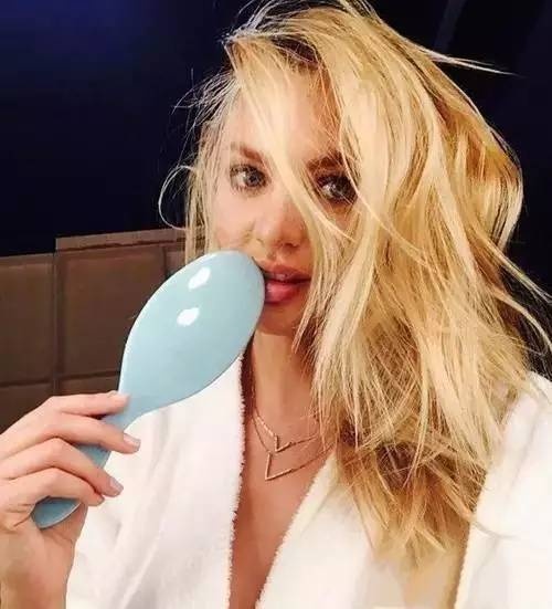 明星推荐的檀木梳子,最新款超级好用的梳子