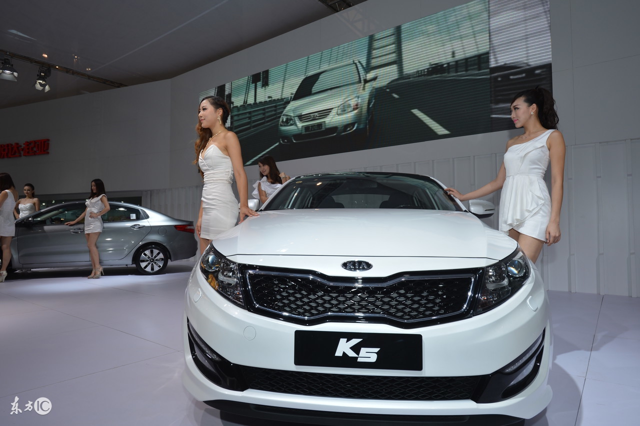 起亚k5和起亚k5凯酷是一辆车吗,17款起亚k5和16款起亚k5底盘区别