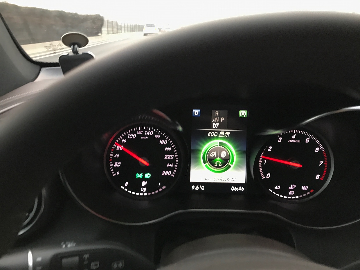 奔驰glc300动感驾驶感受,奔驰glc300l测评自动刹车