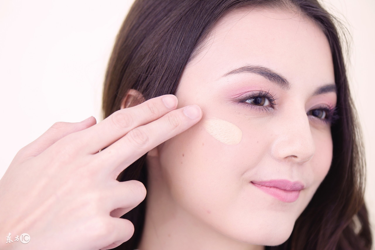 妆前乳要涂哪些部位才好用呢,妆前乳最重要的成分