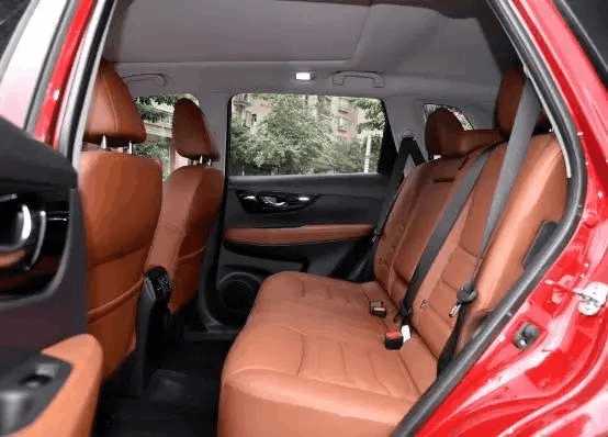 全新rav4荣放势不可挡惊艳登场,全新rav4荣放买哪款最划算