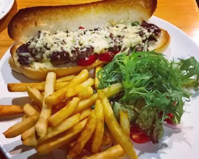 青岛适合情侣约会的美食店,青岛站适合约会的美食