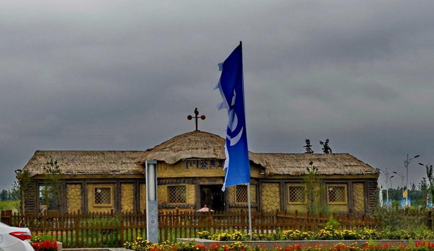 带着漂亮女友逛鄂尔多斯蒙古源流