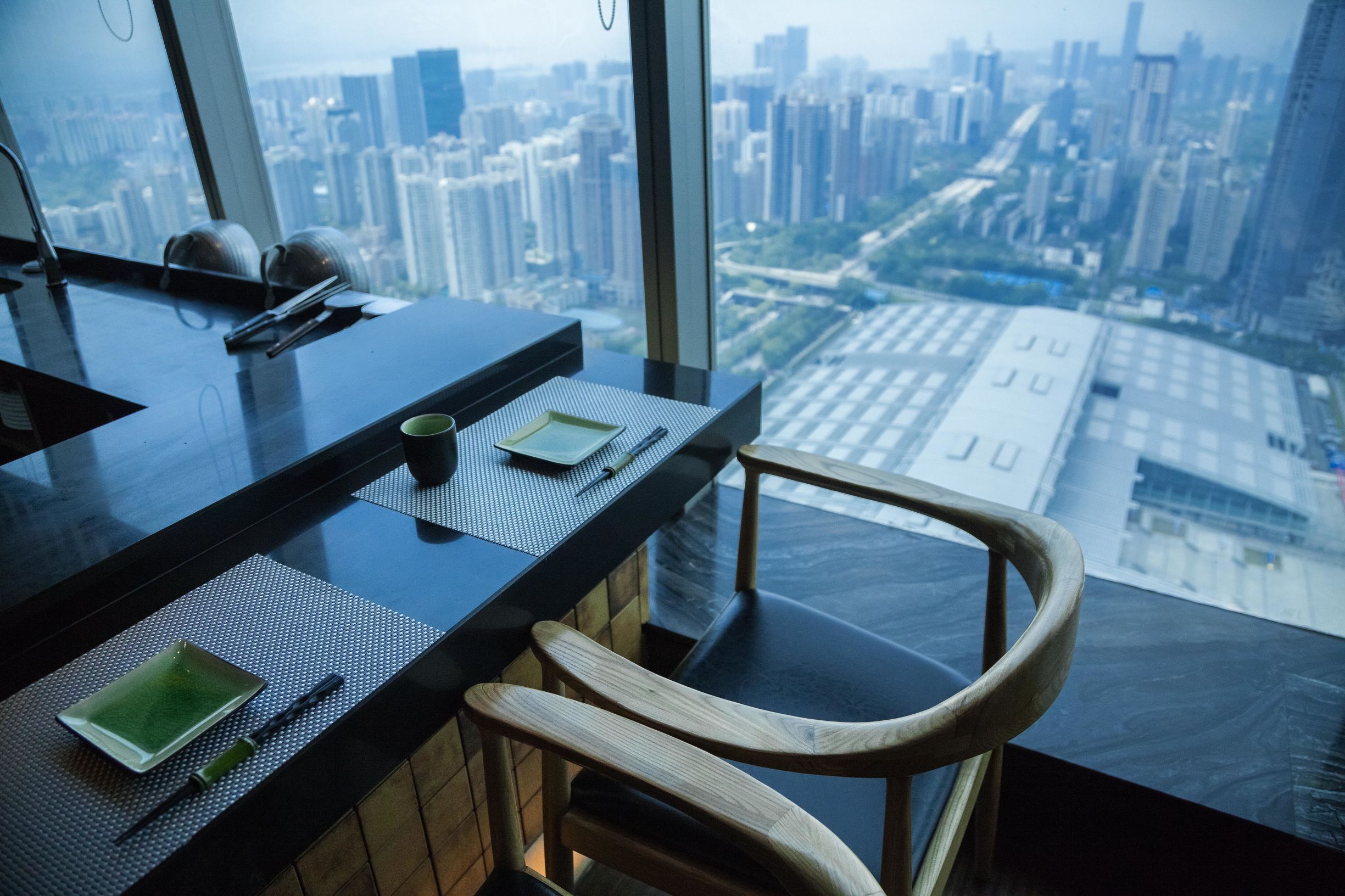 住好点！深圳皇庭33层遁入云端，24h轻旅行停不下来的“V”