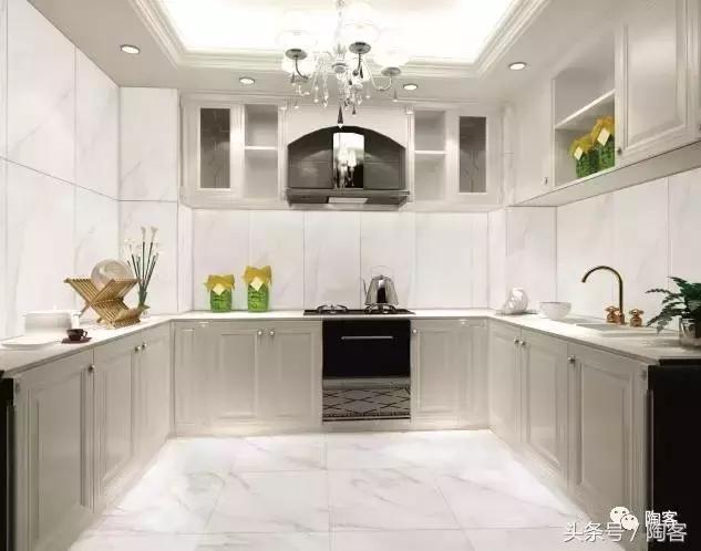 涔颁粈涔堥鑹茬殑鐡风爾濂界湅,閫変粈涔堥鑹茬殑鐡风爾姘镐笉杩囨椂