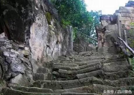 100公里内成都的免费景点,距离成都1000公里内的旅游景点