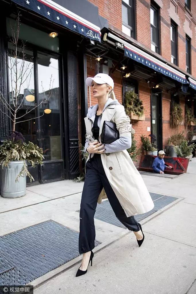 卫衣不好看怎么搭配,卫衣不好看搭配什么裤子