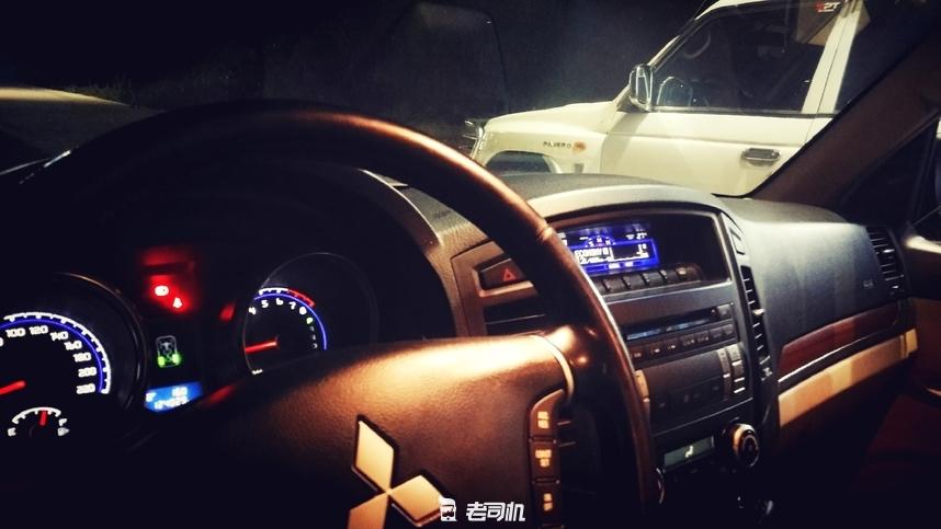 帕杰罗陆巡霸道有什么差别,越野三菱山猫帕杰罗