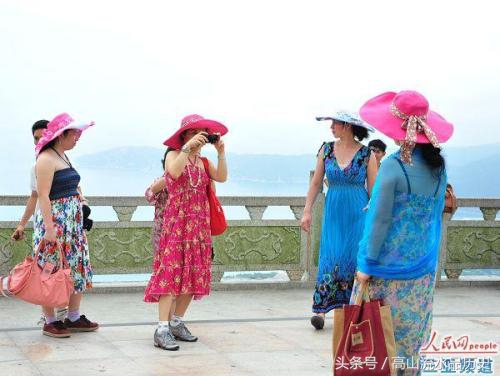 十个只有女人多的国家,哪十个国家的女人最漂亮