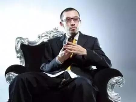 小弟，我这有一本装逼秘籍