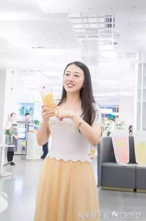 如果你喜欢喝这杯茶，也许我可以请你｜奈雪