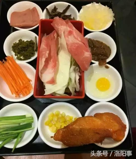 一个老外说一年之内吃遍全中国,一外国小哥声称要吃遍中国