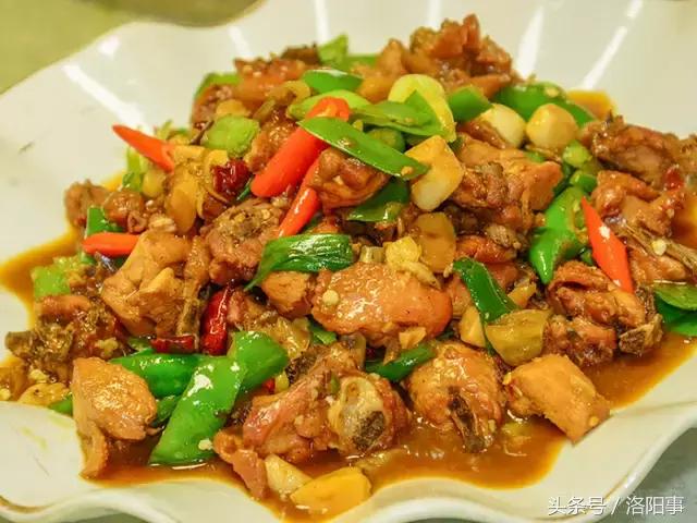 一个老外说一年之内吃遍全中国,一外国小哥声称要吃遍中国