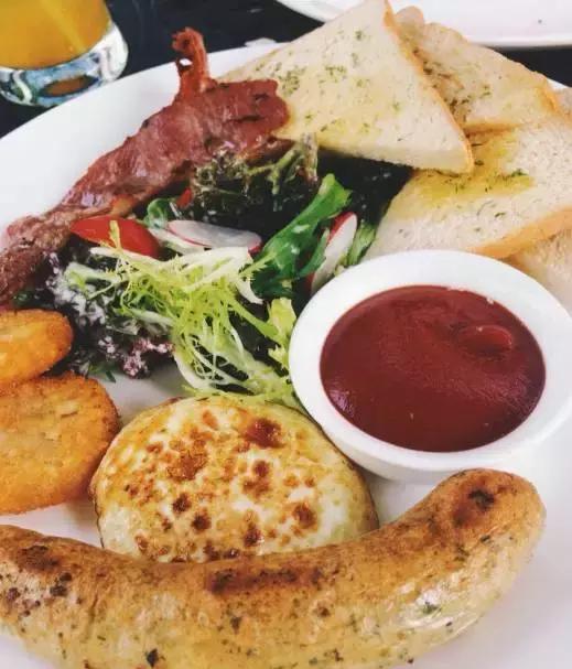 青岛适合情侣约会的美食店,青岛站适合约会的美食