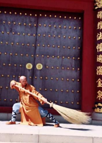 少林高僧释延直拳击比赛,释延觉评价梅威瑟