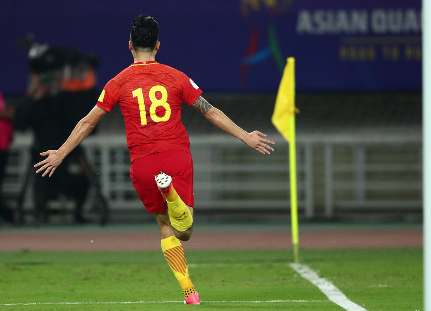 因为没放弃所以相信奇迹,国足因为不放弃所以创造奇迹