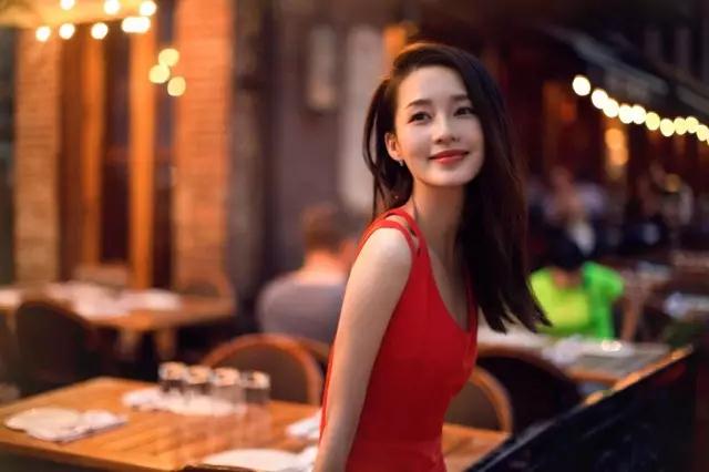 楚乔传搞笑花絮李沁赵丽颖,楚乔传李沁黄牙