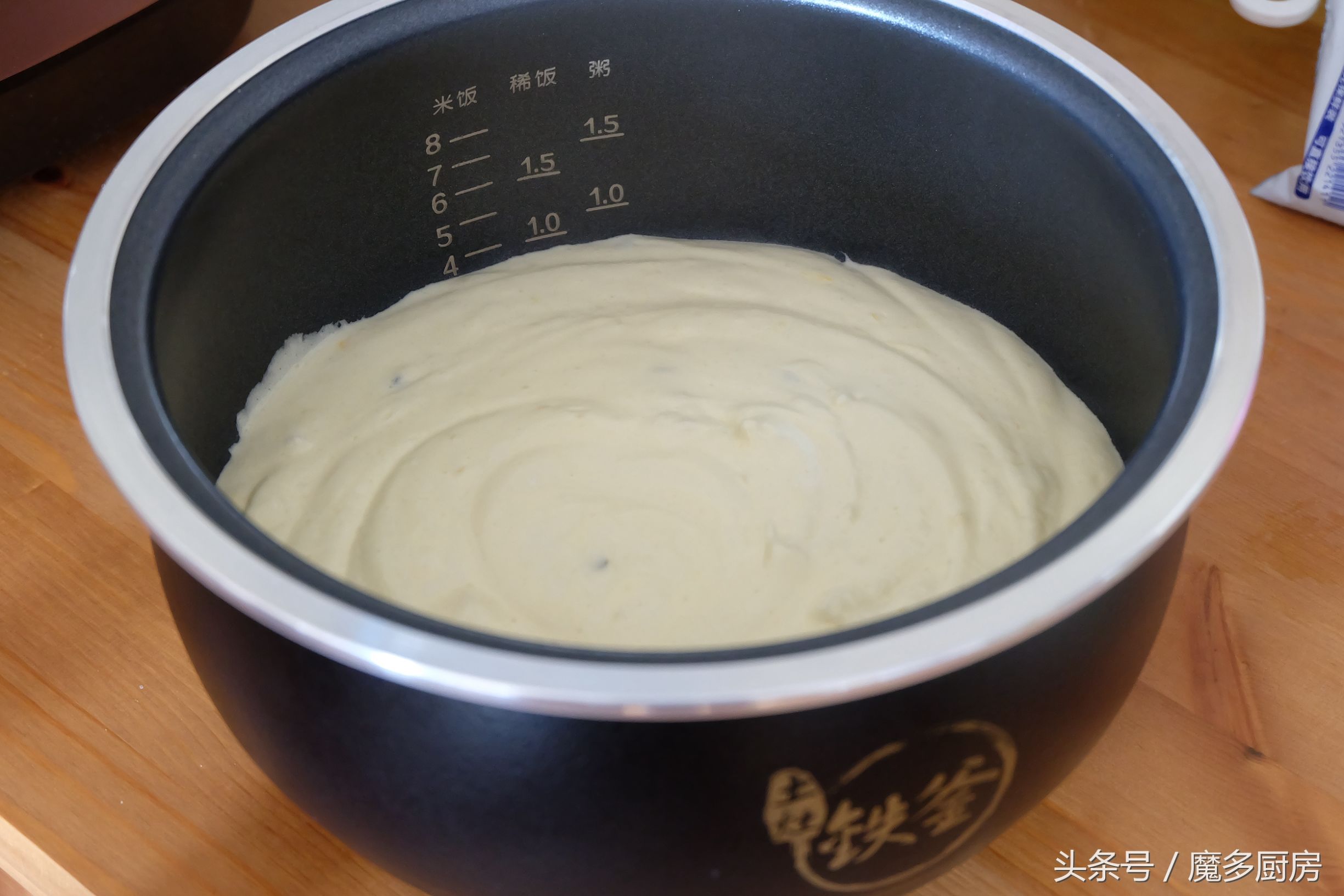 用电饭煲做蛋糕的最简单教程,怎么用电饭煲做蛋糕简单一点窍门