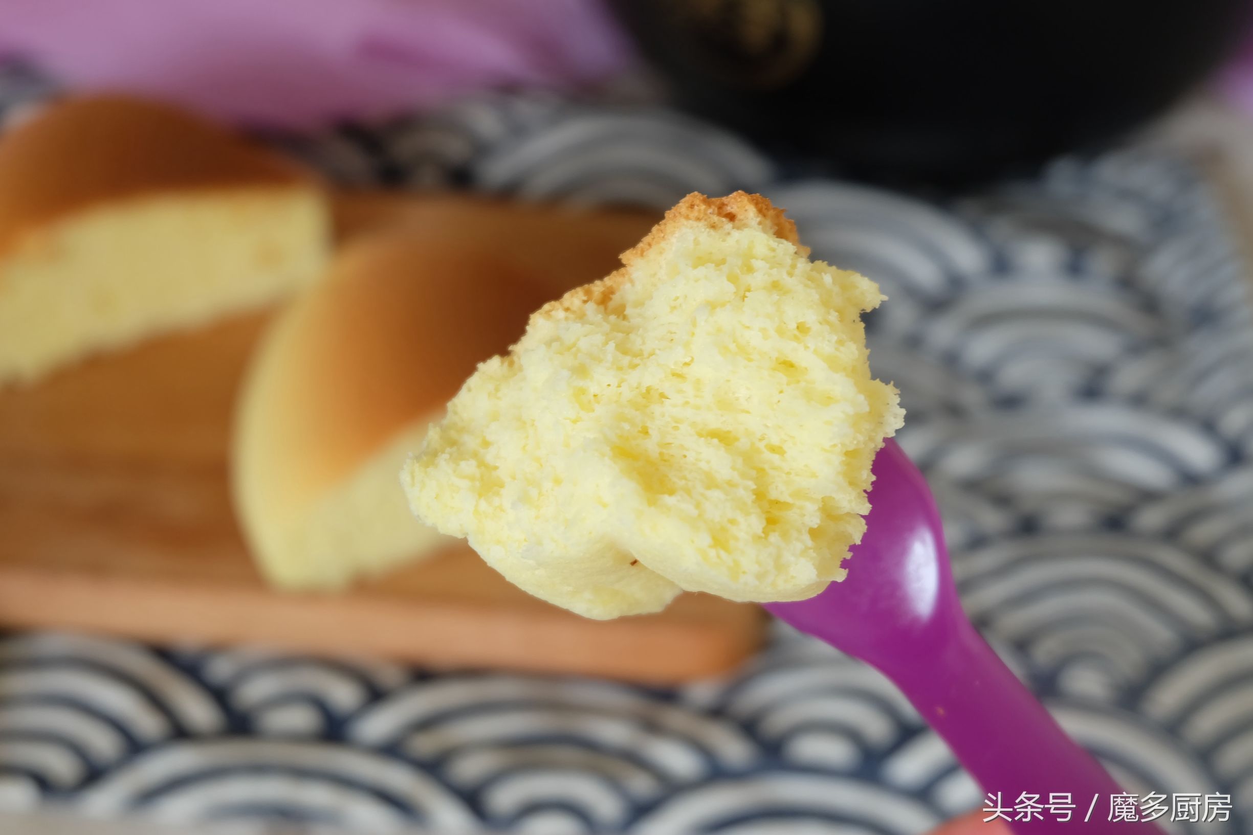 用电饭煲做蛋糕的最简单教程,怎么用电饭煲做蛋糕简单一点窍门