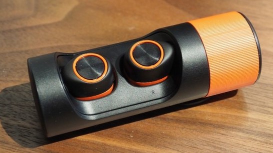 所有无线耳机的使用说明,盒装无线耳机如何使用