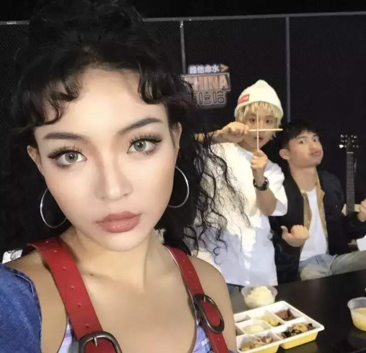 秒变v字脸修容,v脸修容教程完整版