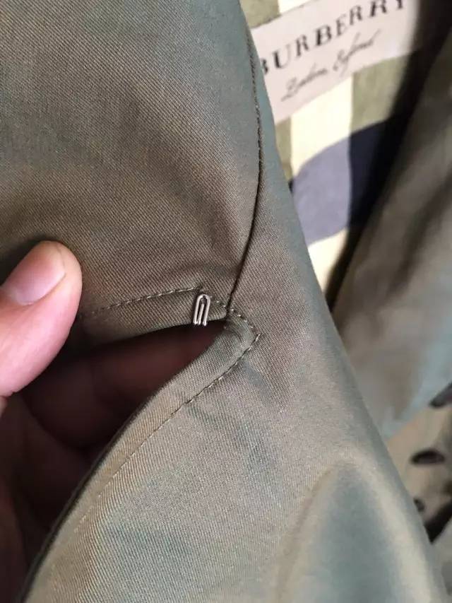 巴宝莉风衣回归现实,5万的巴宝莉风衣