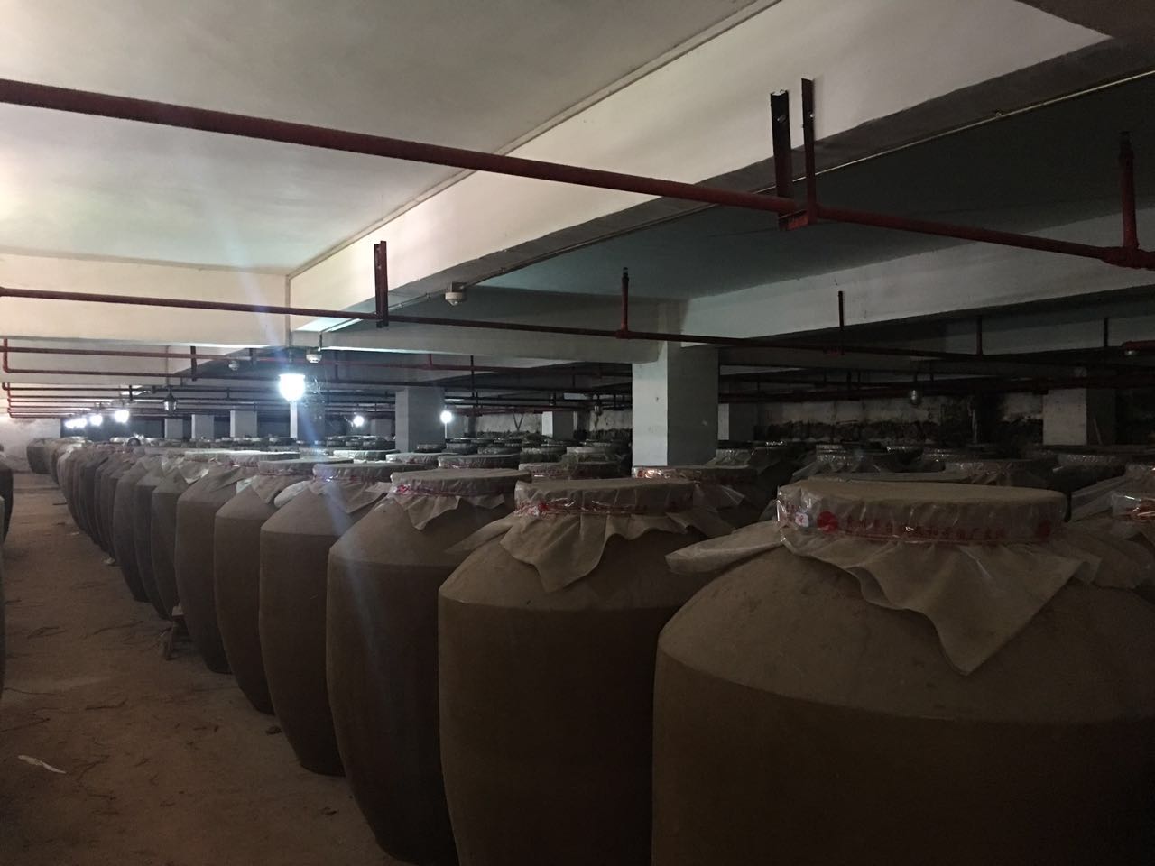 你想成为酒桌上的一流白酒专家吗？赶快记下这14个白酒小知识吧