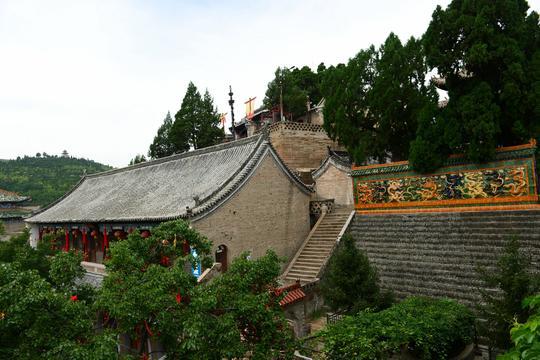 黄河岸边的久久护佑——白云山