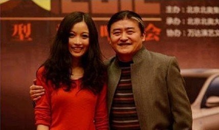 姚贝娜青歌赛歌曲二十年后再相会,孙嫣然金美儿姚贝娜青歌赛三姐妹