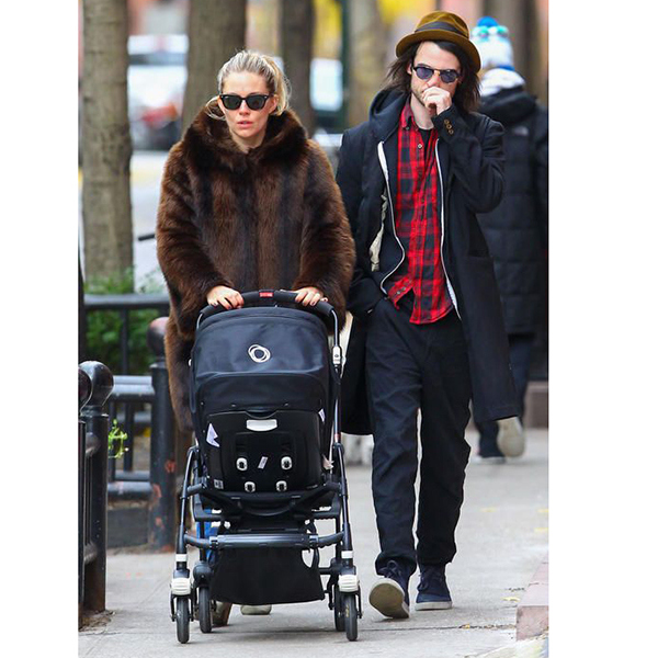 婴儿推车皇室,全球十大婴儿推车品牌