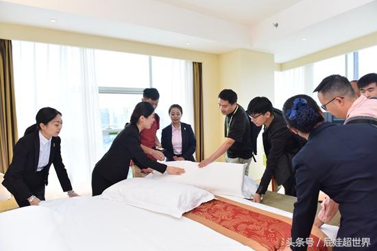 这家遍布全国的酒店房间拥有五星的配置,价格确是经济连锁的标准