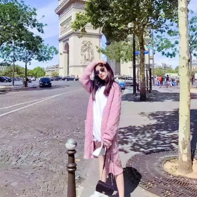 这个秋天是最时尚的单品 (今年秋天最流行的单品)