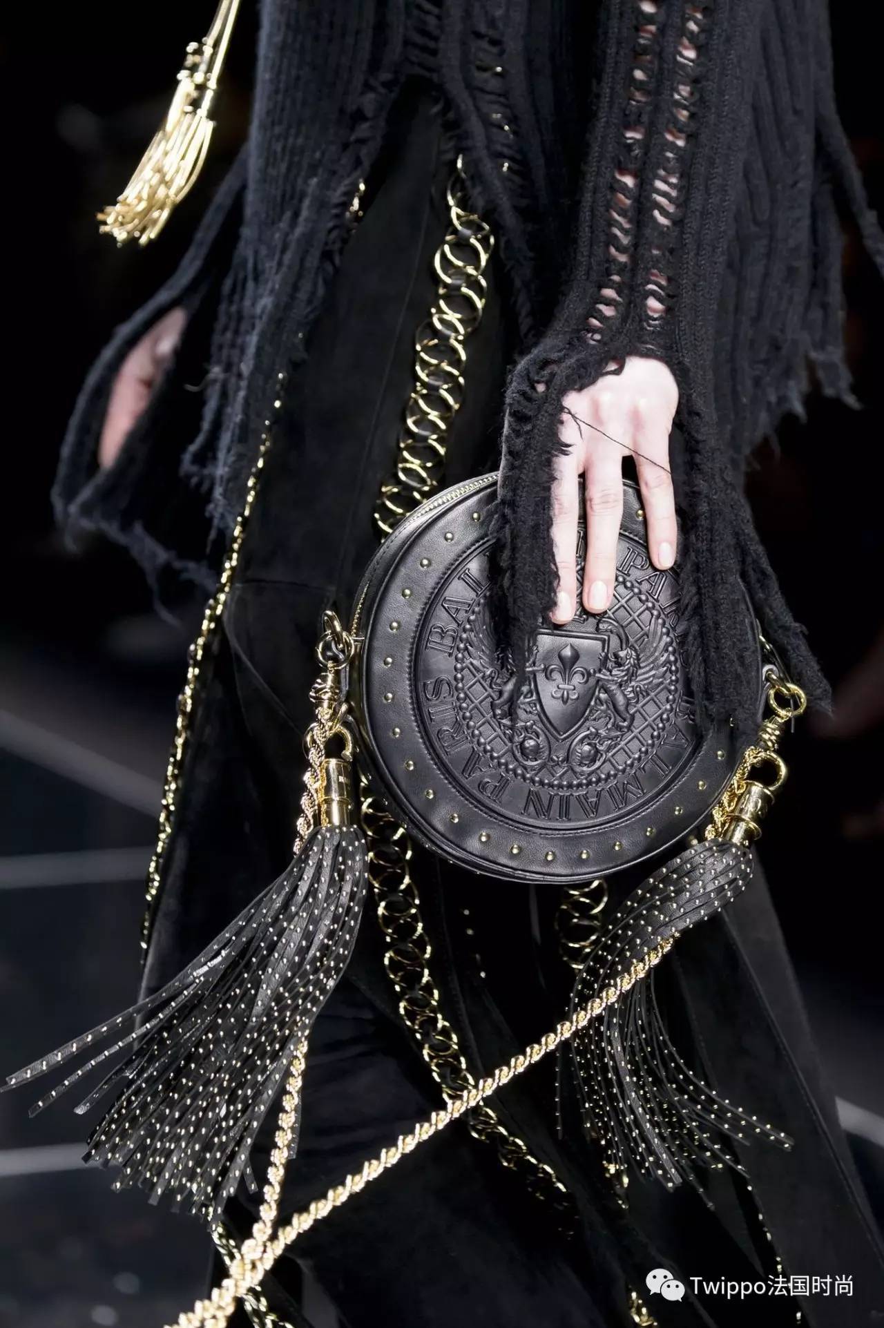 迷你小肩包,现在还流行小皮包包吗